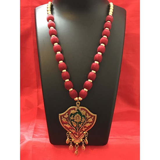 MAROON COLOUR    SILK THREAD JEWELLERY 