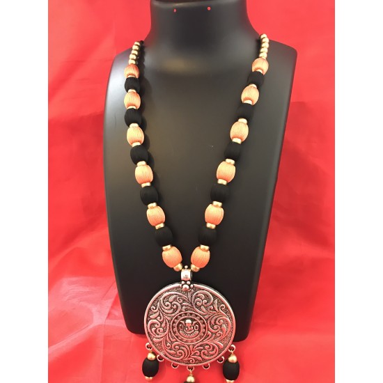  PEACH AND BLACK COMBO  SILK THREAD JEWELLERY 