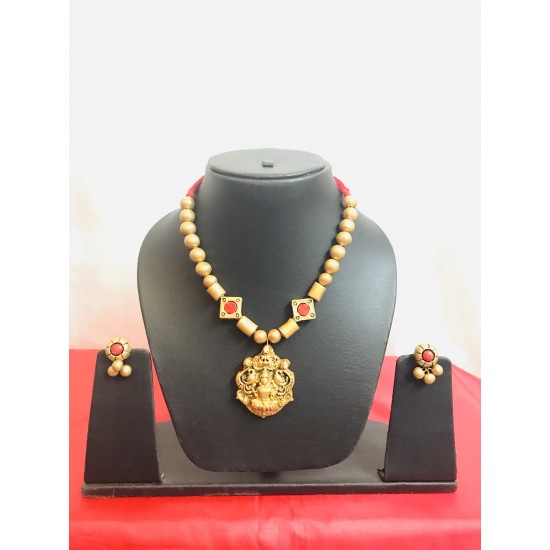 Hand Crafted Indian Terricoata Jewellery Set 