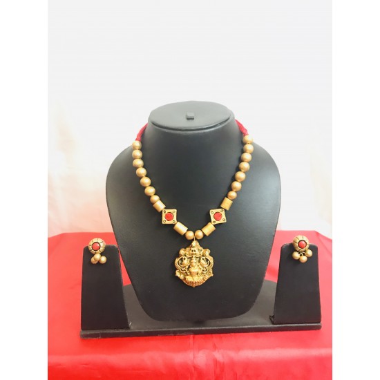 Hand Crafted Indian Terricoata Jewellery Set 