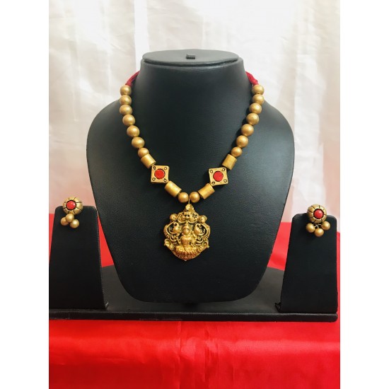 Hand Crafted Indian Terricoata Jewellery Set 