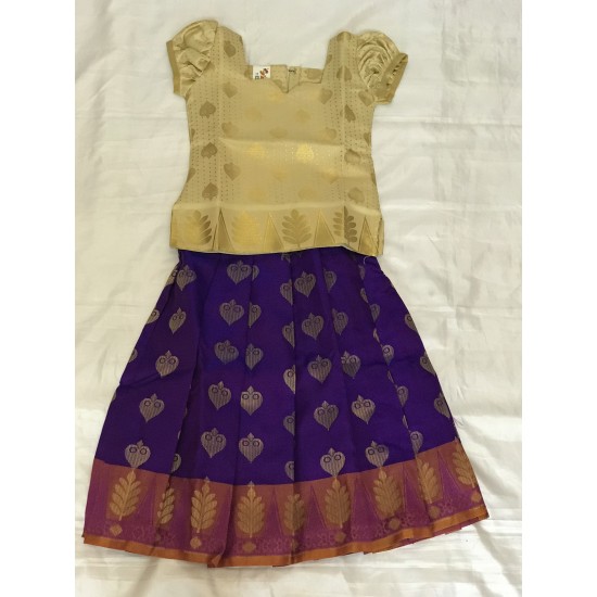 Voilet Colour Traditional Pattu Pavadai/Pattu Lahenga