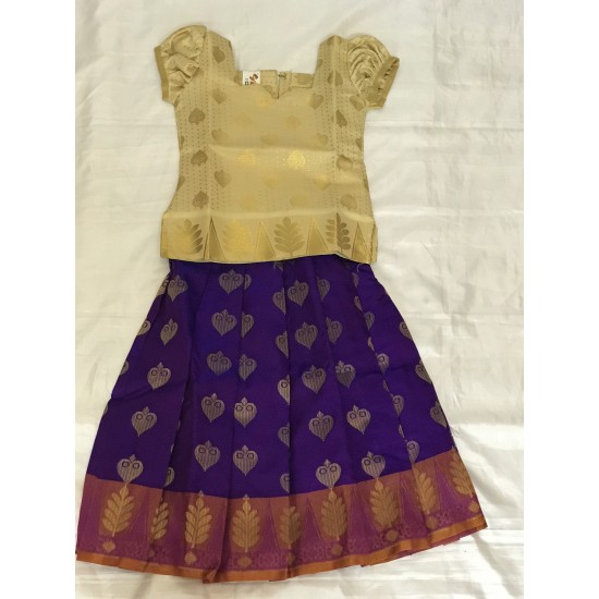 Voilet Colour Traditional Pattu Pavadai/Pattu Lahenga