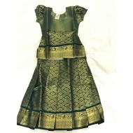 Green Colour Traditional Pattu Pavadai/Pattu Lahenga